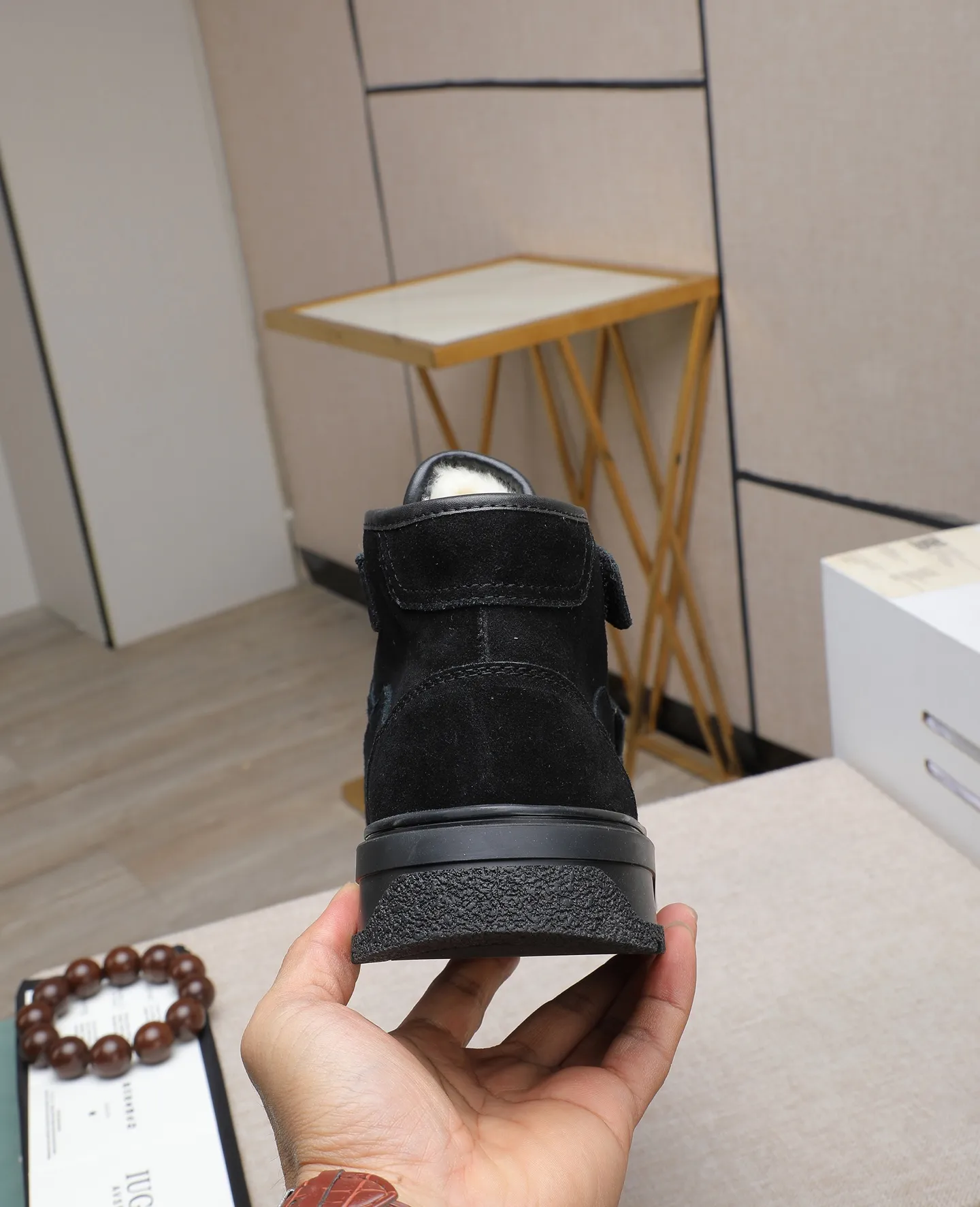 Men's shoes 💰600 IUGGI new retro presbyopia men's shoes, casual and versatile, full of high-end sense, fashionable, luxury and personalized style, joint style, retro presbyopia factor, full of handsome style, first layer suede cowhide, wool lining, rubber outsole, light and non-slip size: 39-44